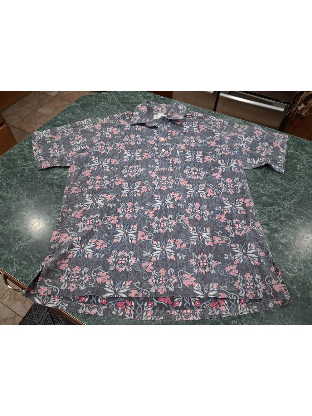 Vtg Kolekole Hawaiian Shirt Mens L Gray Pink Cotton Floral Made In Hawaii USA